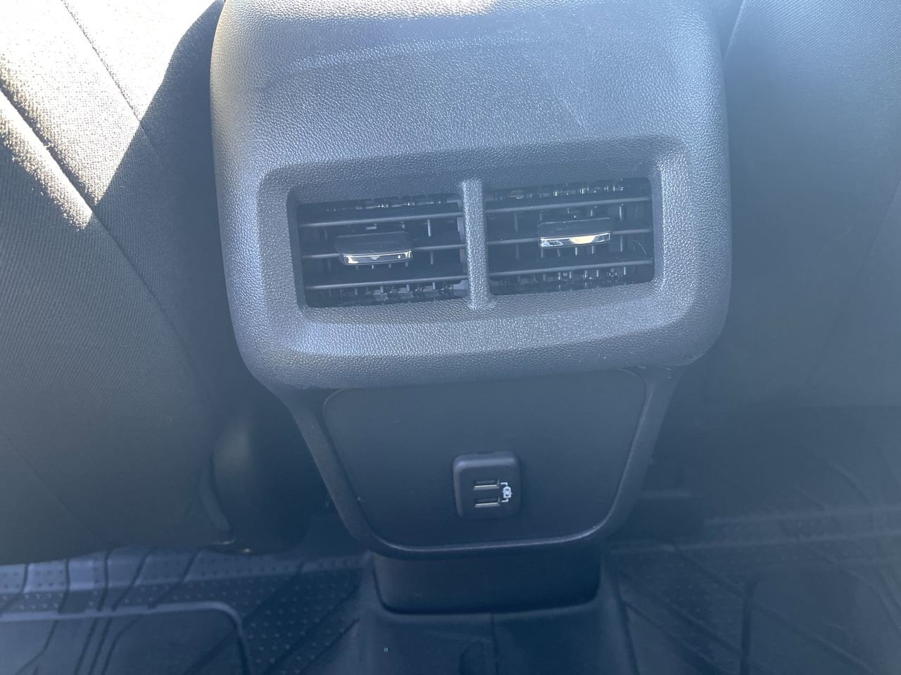 2023 Chevrolet Equinox LT - Photo 20
