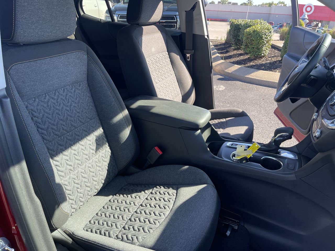 2023 Chevrolet Equinox LT - Photo 27