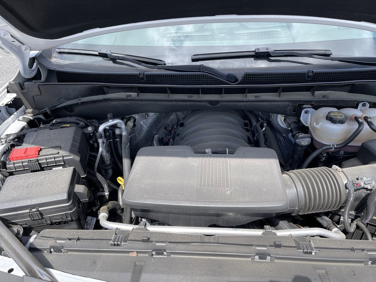 2024 GMC Yukon Denali Ultimate - Photo 31