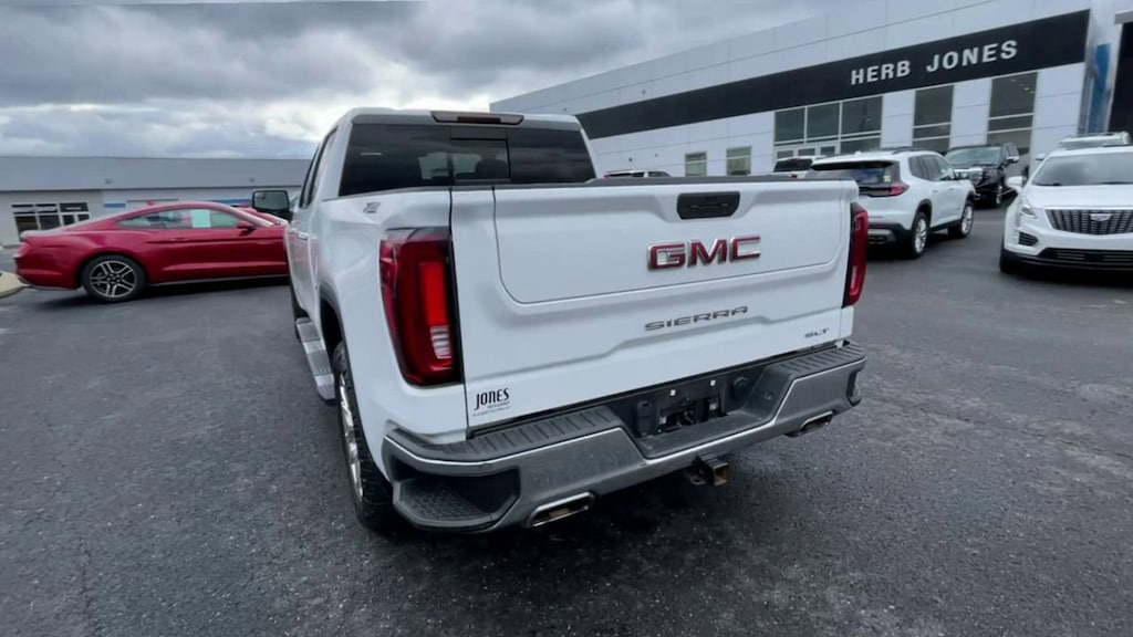 Used 2021 GMC Sierra 1500 SLT Truck