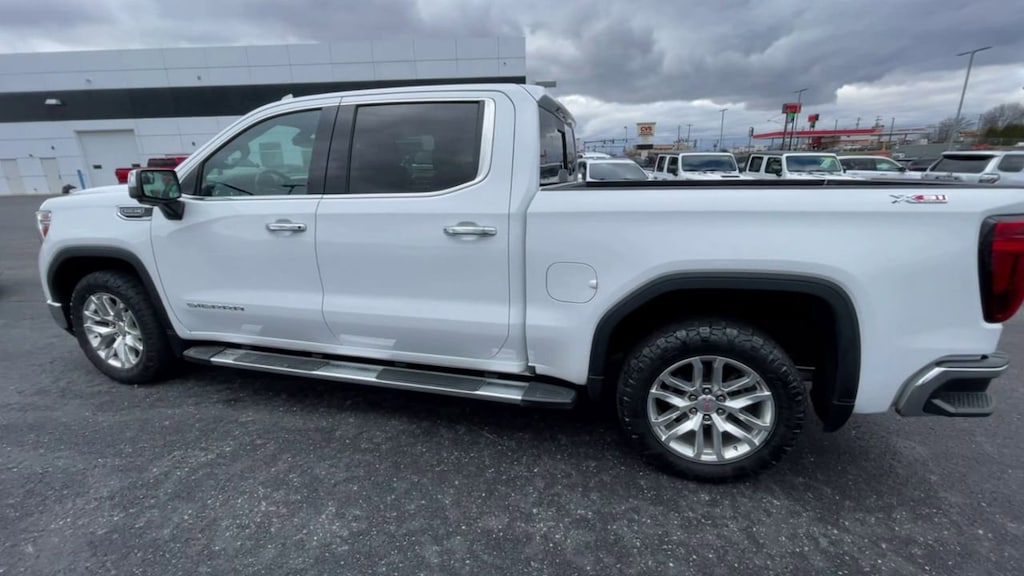 Used 2021 GMC Sierra 1500 SLT Truck