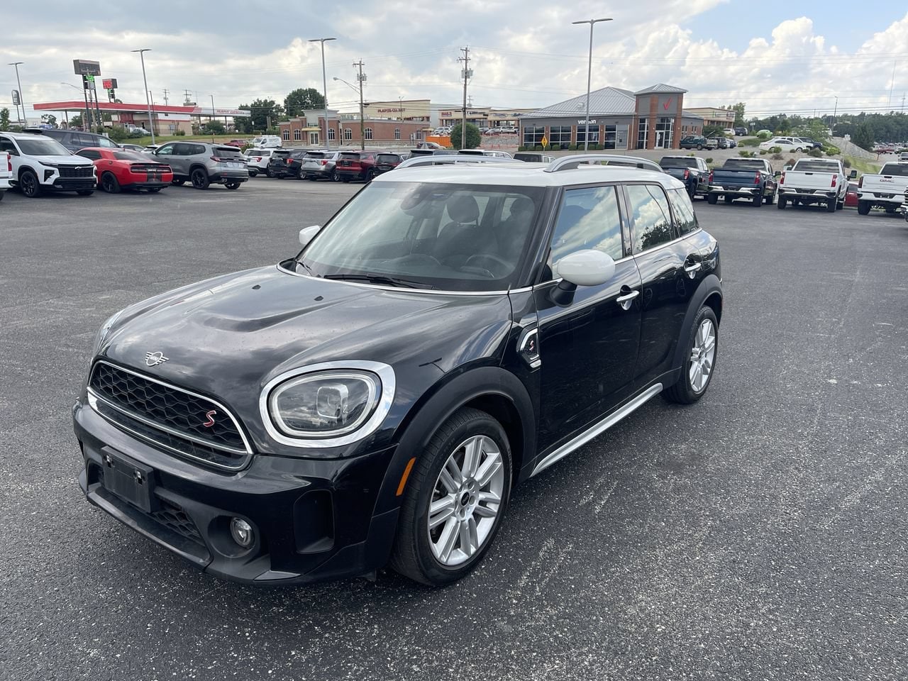 2023 MINI Countryman Cooper S's photo