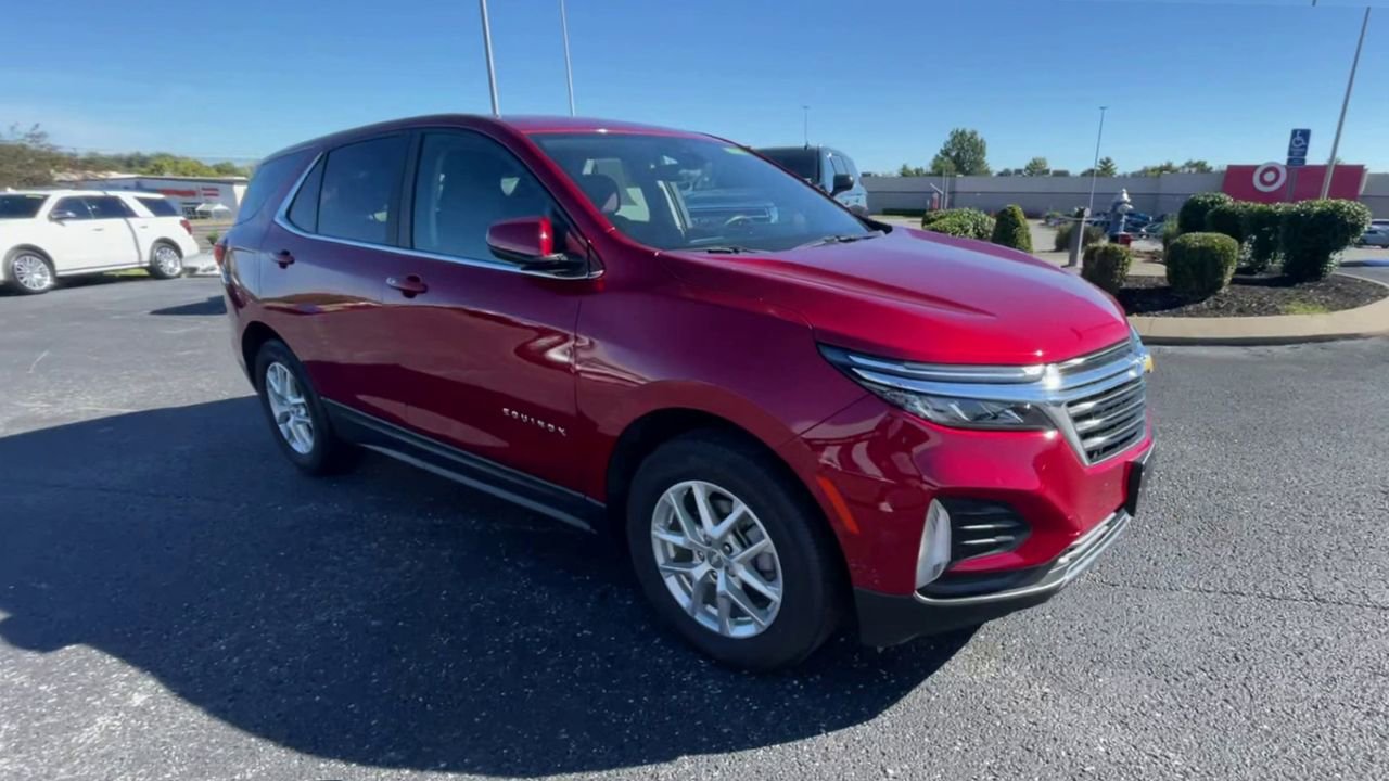 2023 Chevrolet Equinox LT - Photo 3