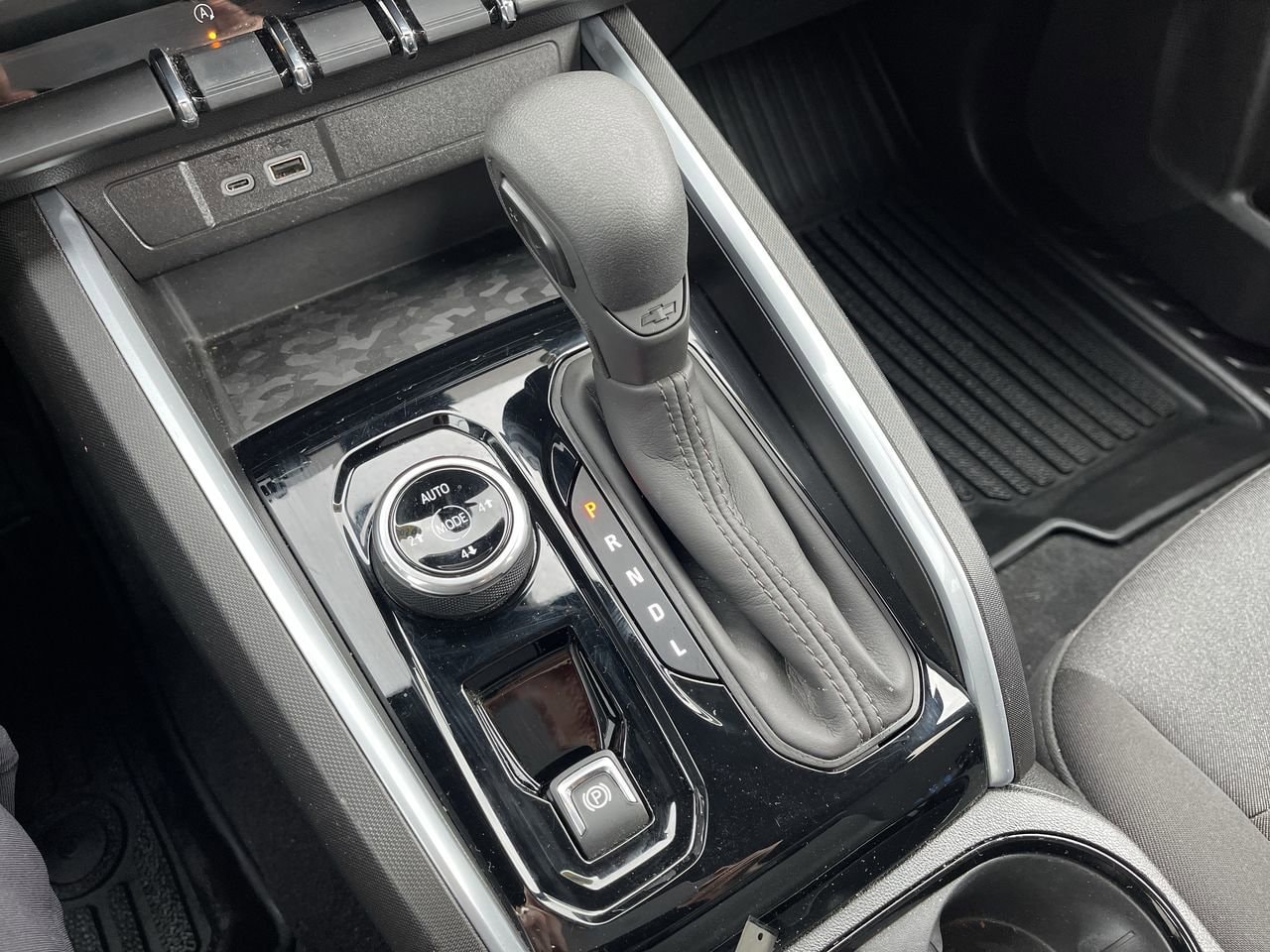 2024 Chevrolet Colorado Trail Boss - Photo 16