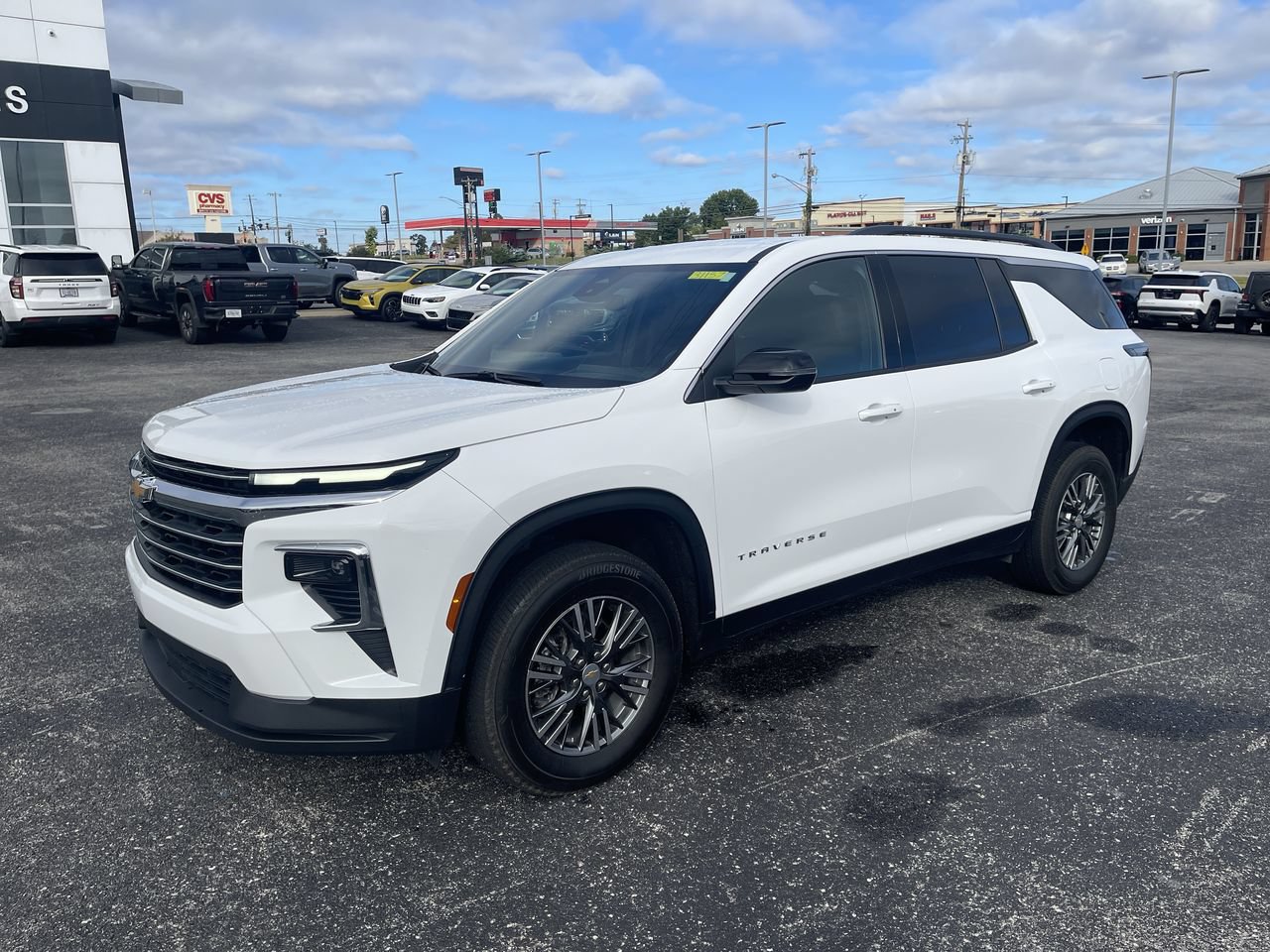 2025 Chevrolet Traverse LT