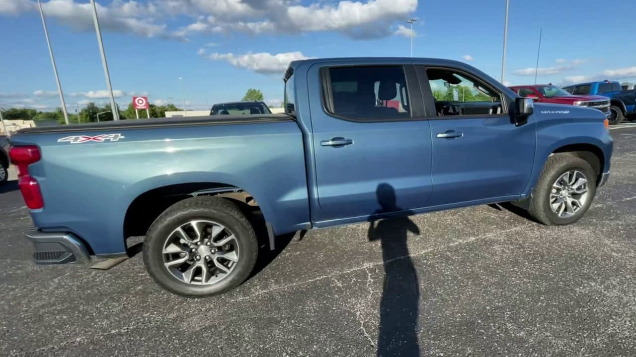2024 Chevrolet Silverado 1500 LT - Photo 8