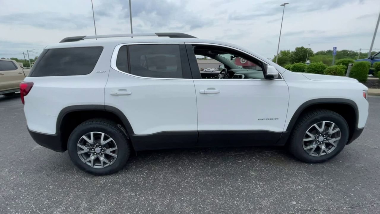 2023 GMC Acadia SLT - Photo 8