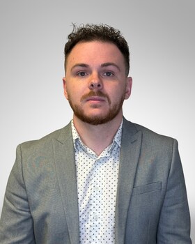 Staff member Gavin Baxley from ID_646e73