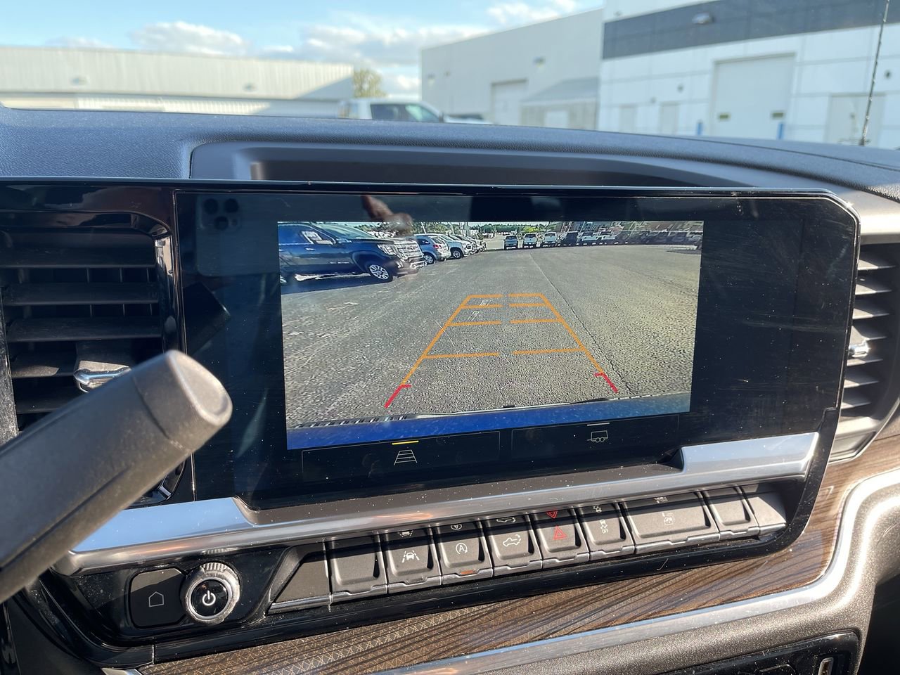 2024 Chevrolet Silverado 1500 LT - Photo 15
