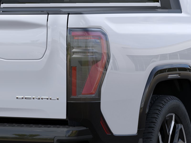 2025 GMC Sierra EV Denali - Photo 11