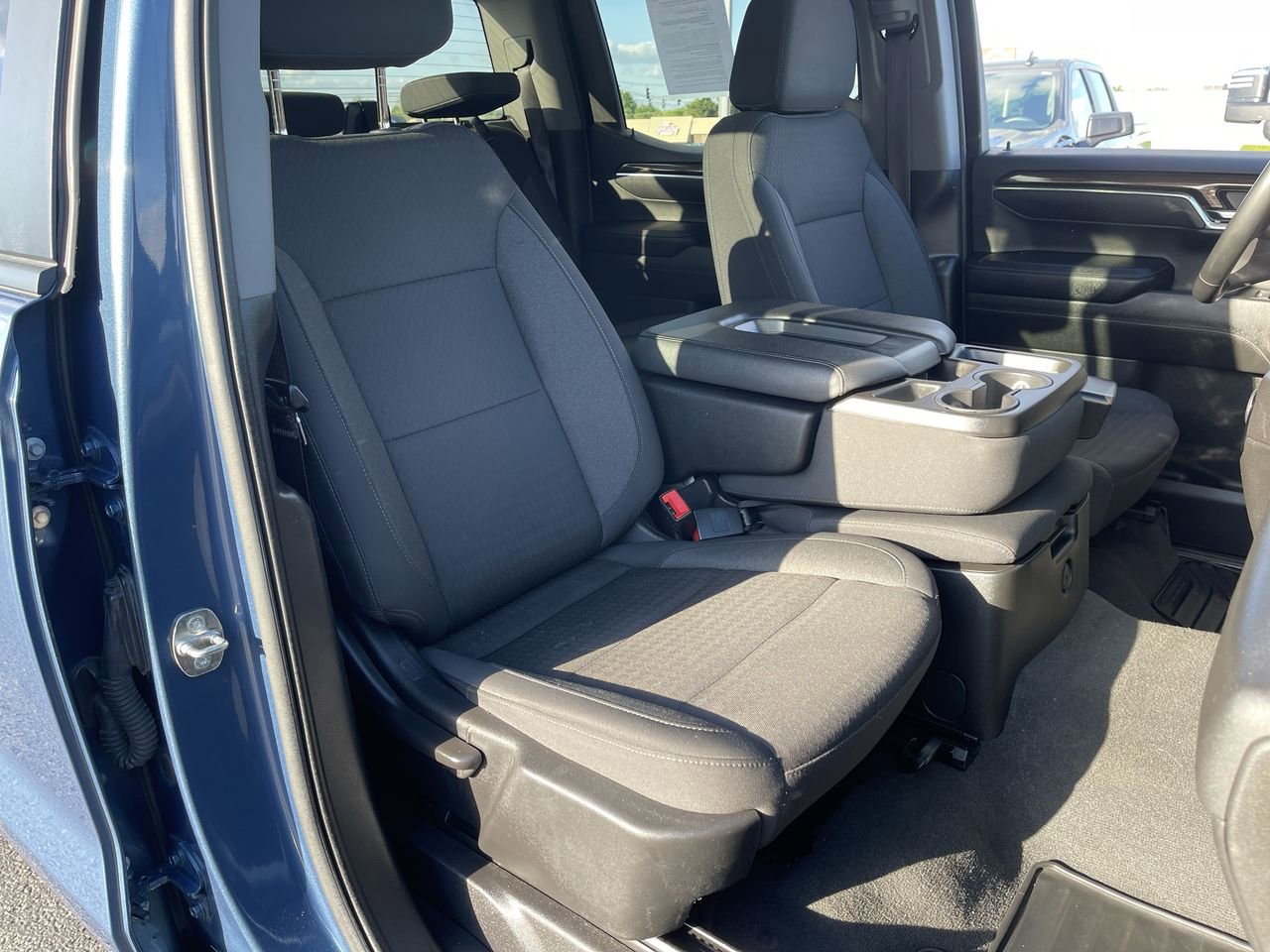 2024 Chevrolet Silverado 1500 LT - Photo 27