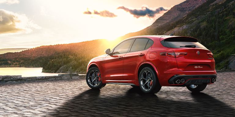 2018-Alfaromeo-Stelvio-Quadrigoflio-RedParked.jpg