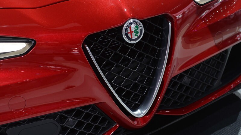 09-2017-alfa-romeo-giulia-la.jpg