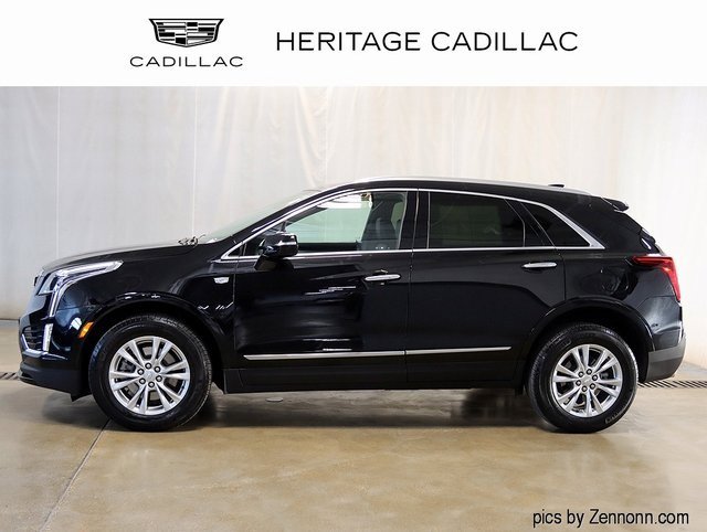 2023 Cadillac XT5 Luxury photo 2