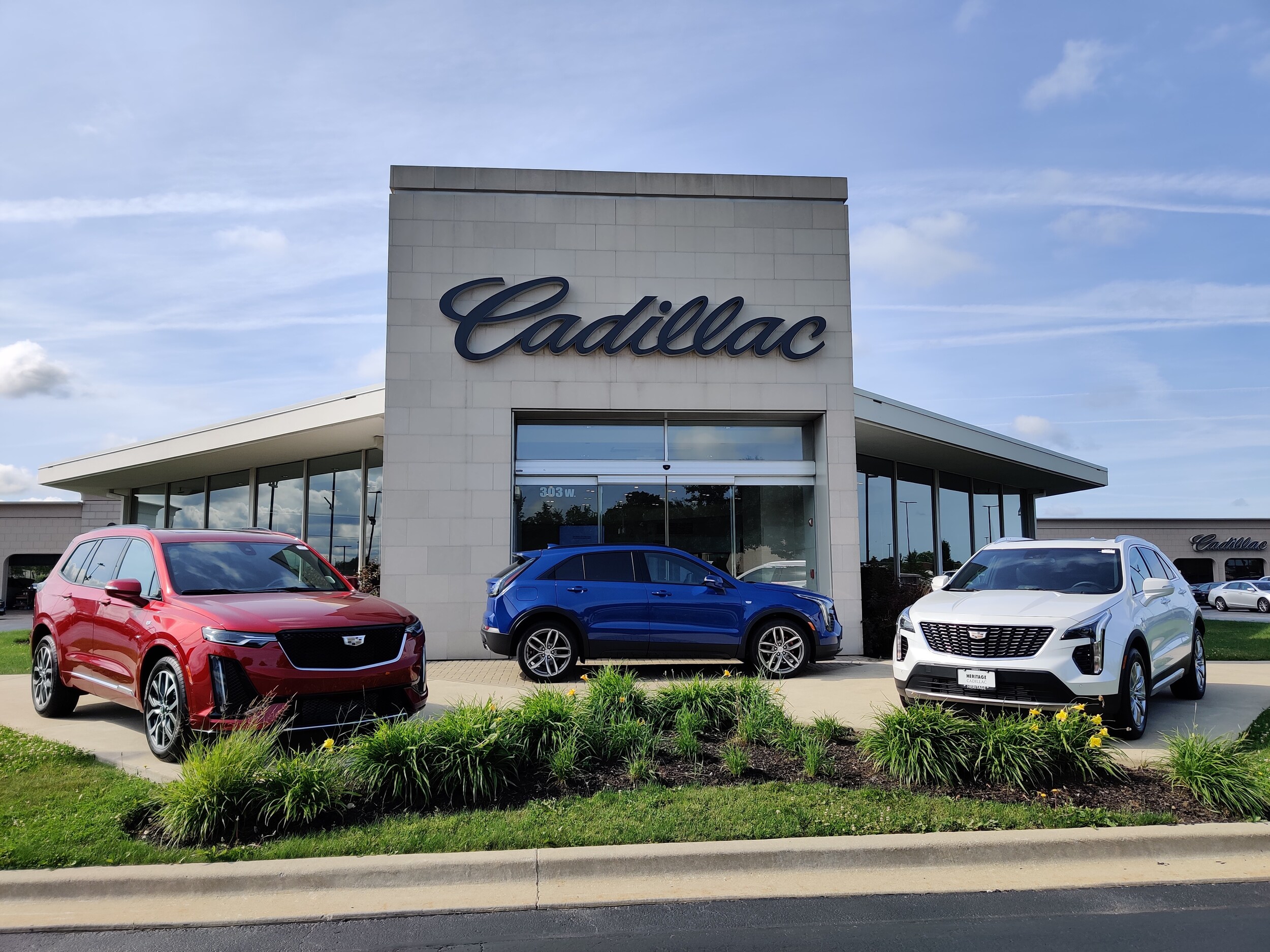 New Cadillac & PreOwned Car Dealer in Brookfield, WI Crest Cadillac