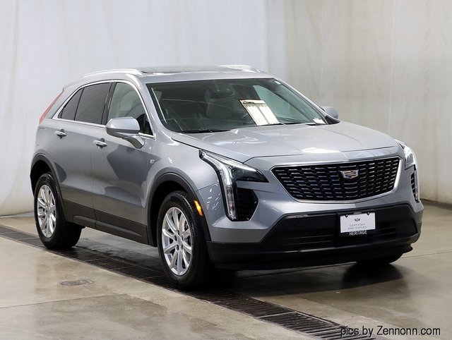 2023 Cadillac XT4 Luxury photo 3