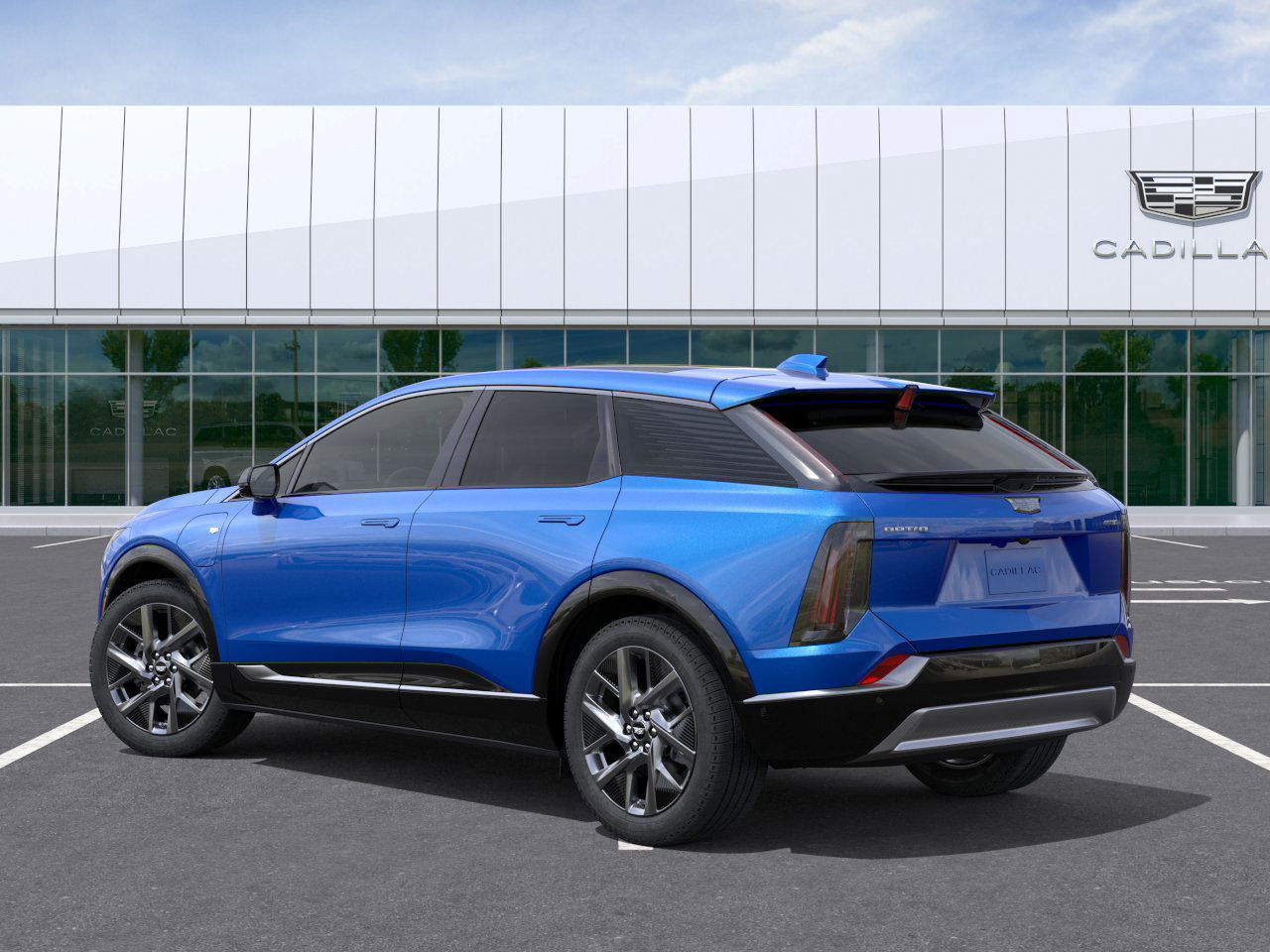 2025 Cadillac Optiq Luxury photo 2