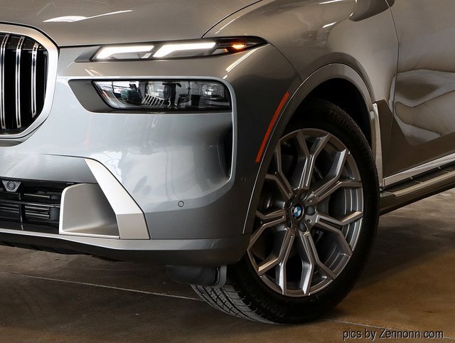 2023 Bmw X7 xDrive40i photo 3