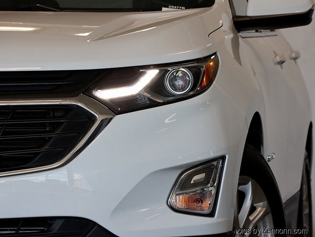 2019 Chevrolet Equinox LT photo 3