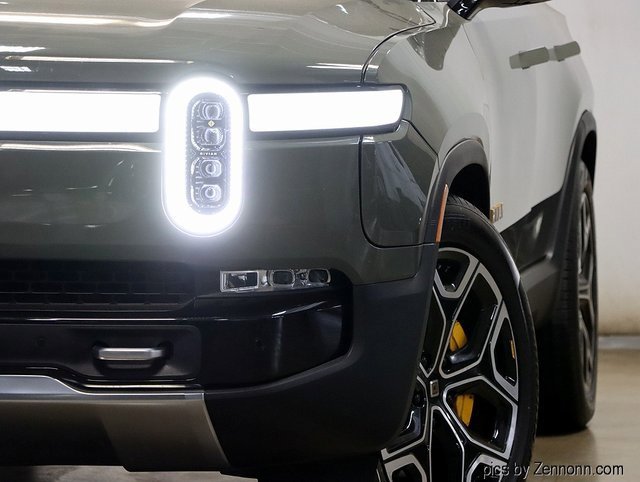 2022 Rivian R1S Launch Edition photo 2