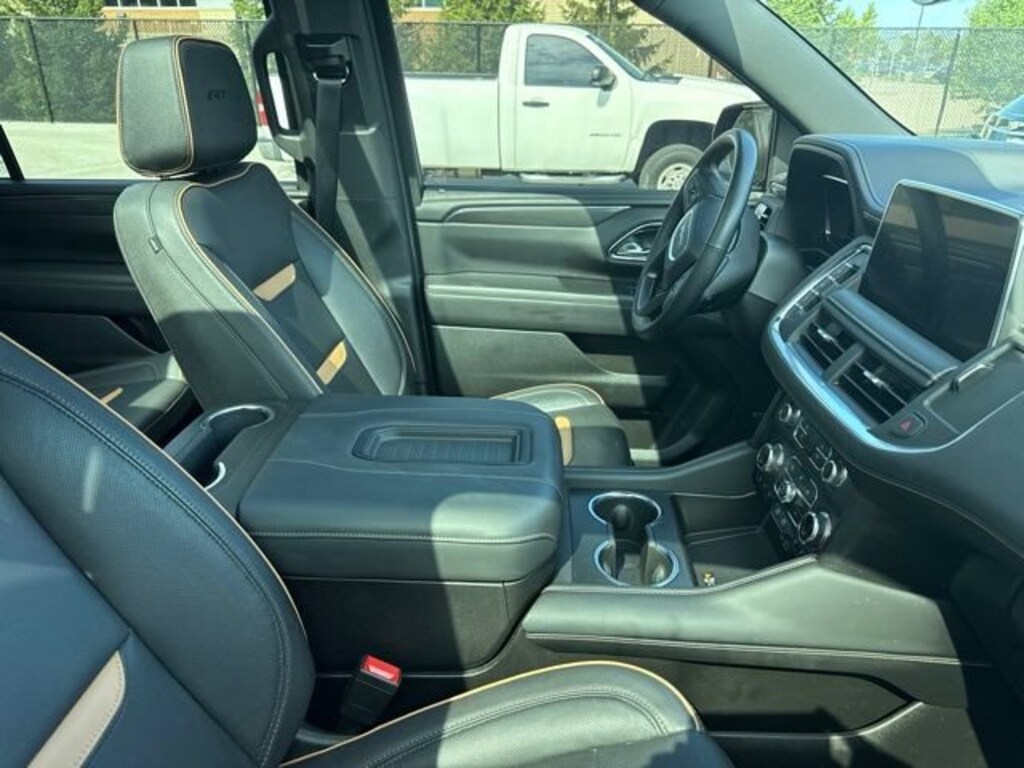 Used 2023 GMC Yukon XL AT4 SUV