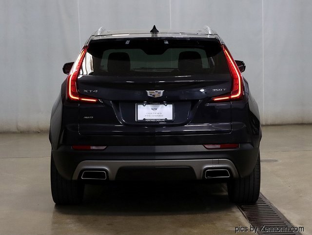2023 Cadillac XT4 Premium Luxury photo 2