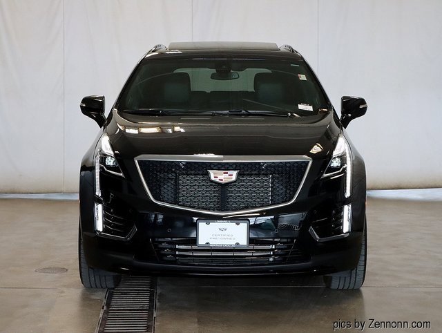 2023 Cadillac XT5 Sport photo 2
