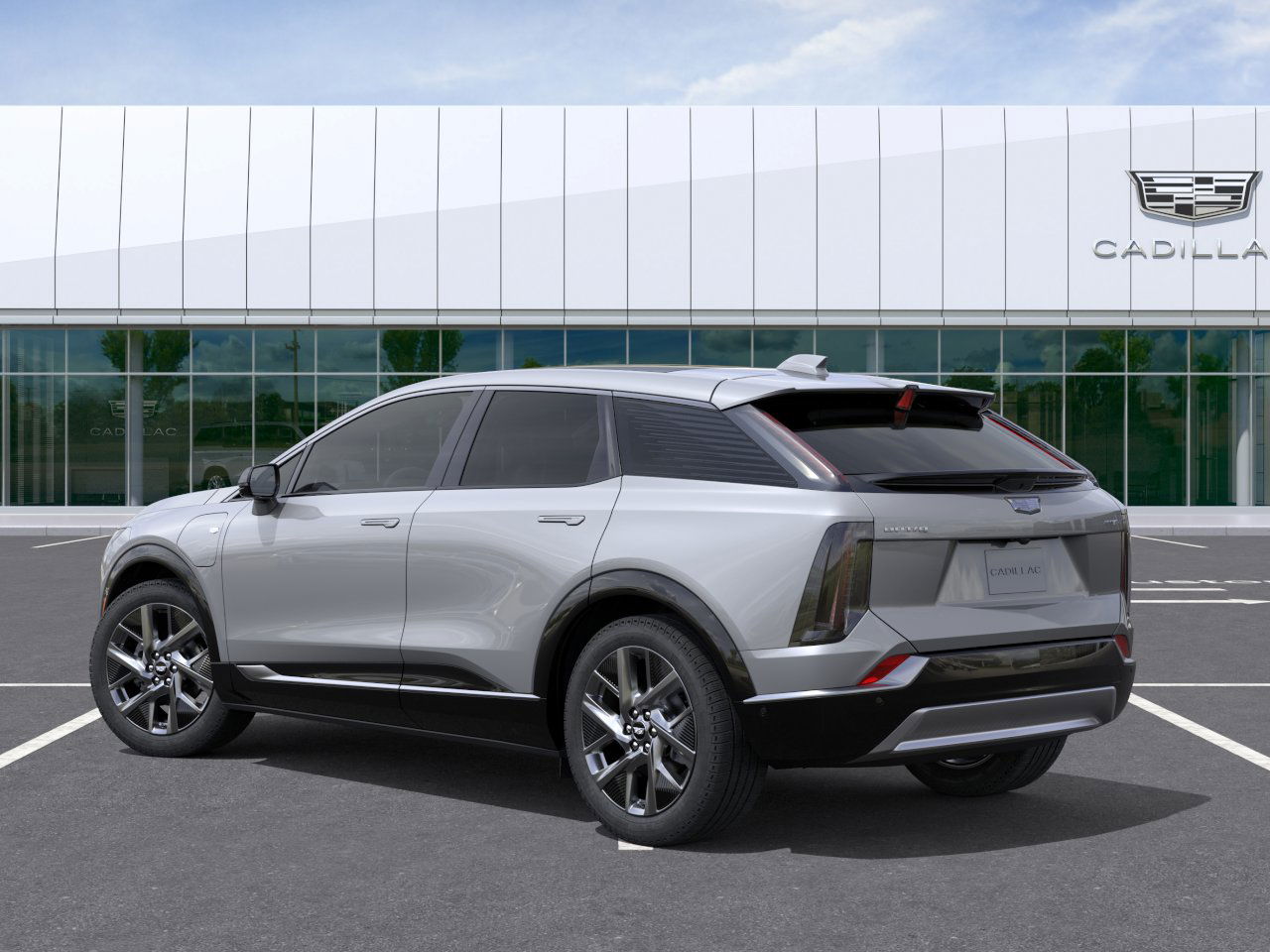 2025 Cadillac Optiq Luxury photo 2