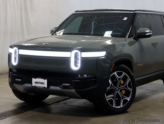 Used 2022 Rivian R1S Launch Edition with VIN 7PDSGABLXNN000754 for sale in Lombard, IL