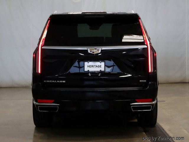 2021 Cadillac Escalade Premium Luxury photo 4