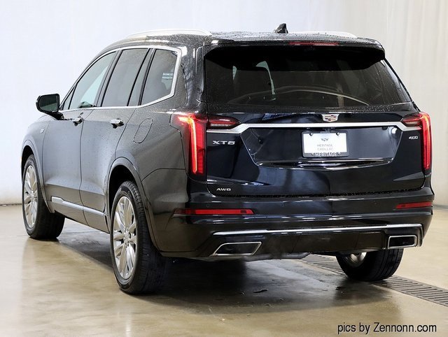 2023 Cadillac XT6 Premium Luxury photo 3