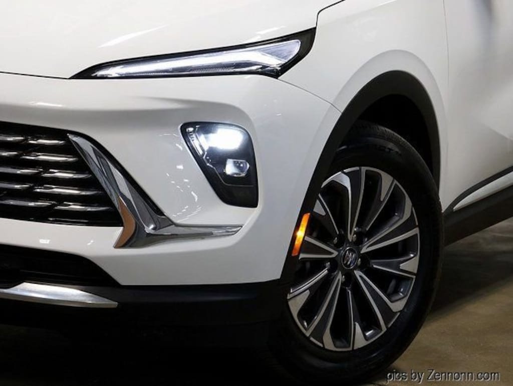 Used 2025 Buick Envision Preferred SUV