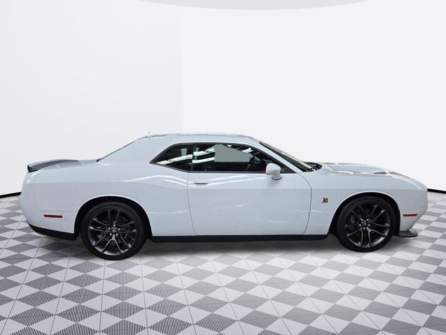 2022 Dodge Challenger R/T Scat Pack photo 4