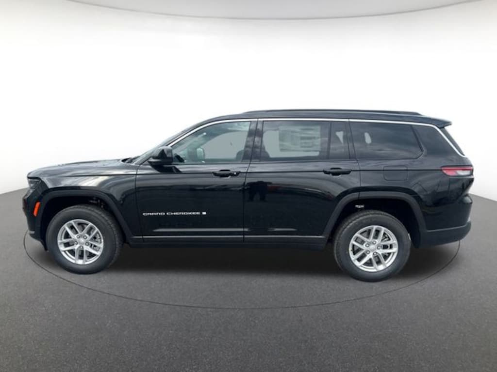 New 2025 Jeep Grand Cherokee L Laredo Sport Utility