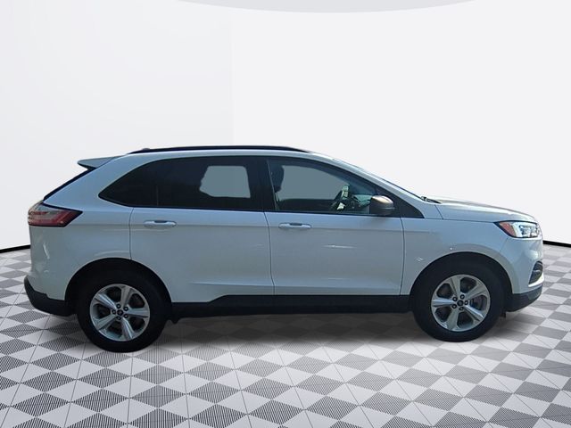 2022 Ford Edge SE photo 4