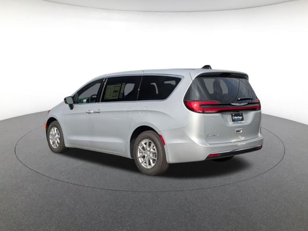 New 2026 Chrysler Pacifica Select Passenger Van