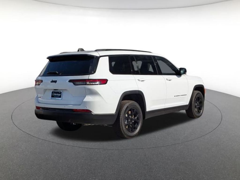 New 2025 Jeep Grand Cherokee L Laredo Sport Utility
