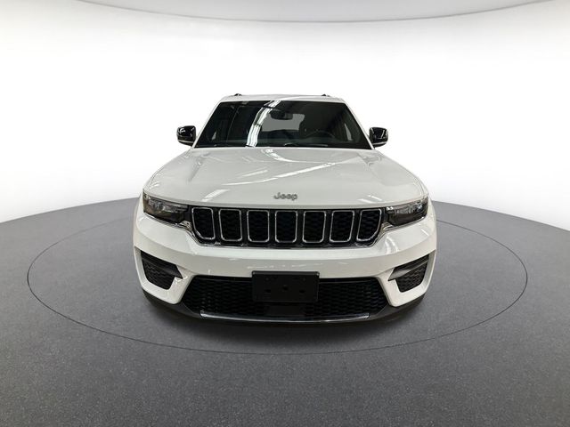 2024 Jeep Grand Cherokee Laredo X photo 2