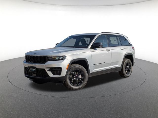2025 Jeep Grand Cherokee Altitude's photo