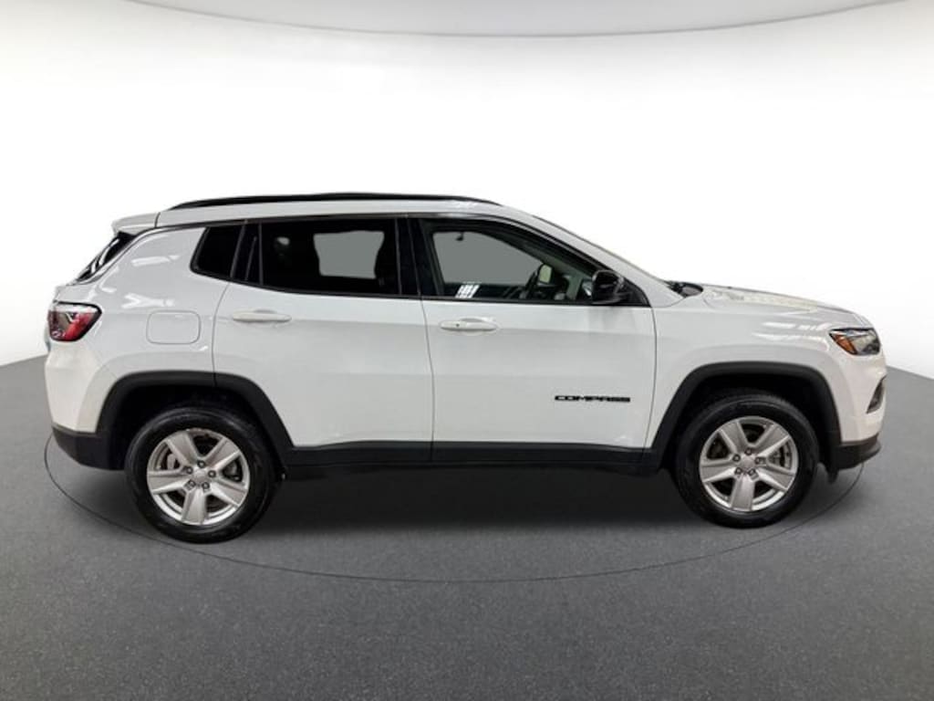 Used 2022 Jeep Compass Latitude SUV