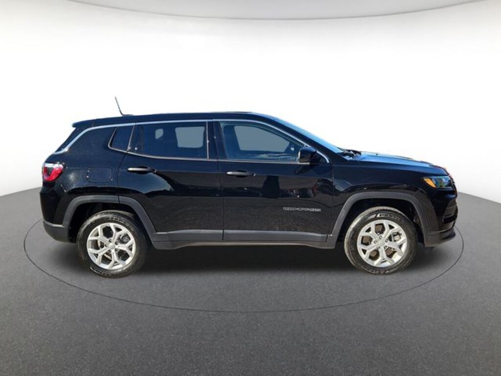 Used 2024 Jeep Compass Sport SUV