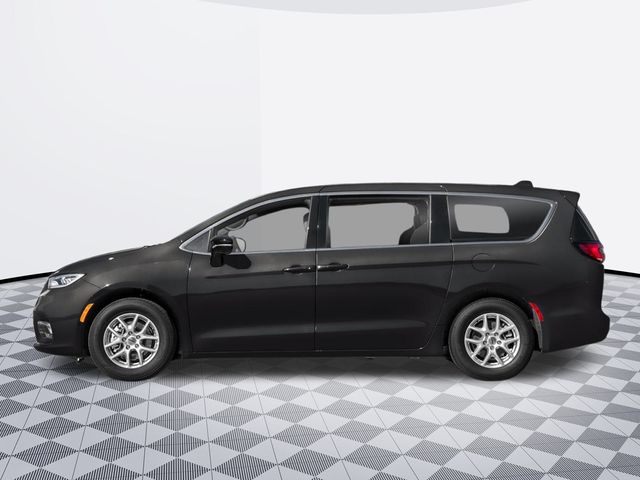 2025 Chrysler Pacifica photo 3