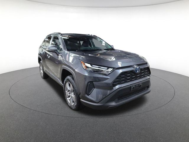 2023 Toyota RAV4 Hybrid XLE photo 3