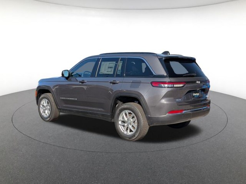 New 2025 Jeep Grand Cherokee Laredo Sport Utility