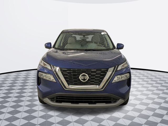 2021 Nissan Rogue SV photo 2