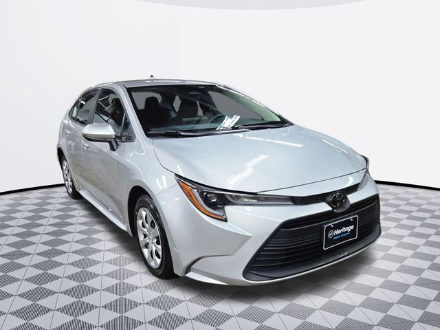 2024 Toyota Corolla LE photo 3