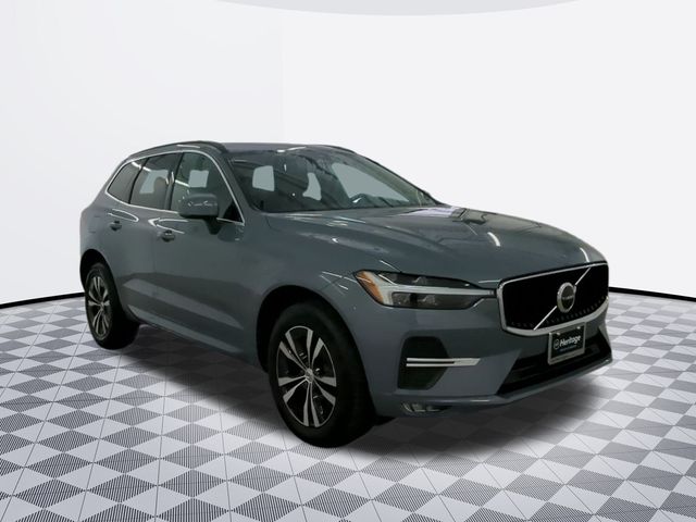 2023 Volvo XC60 B5 Core photo 3