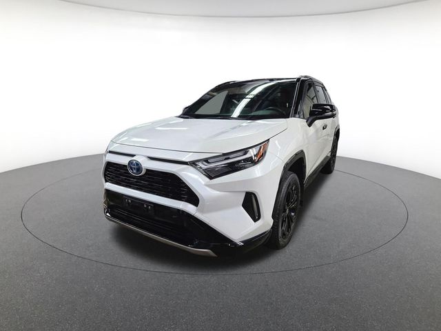 2022 Toyota RAV4 XSE's photo