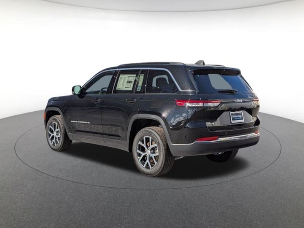 New 2025 Jeep Grand Cherokee L Laredo Sport Utility