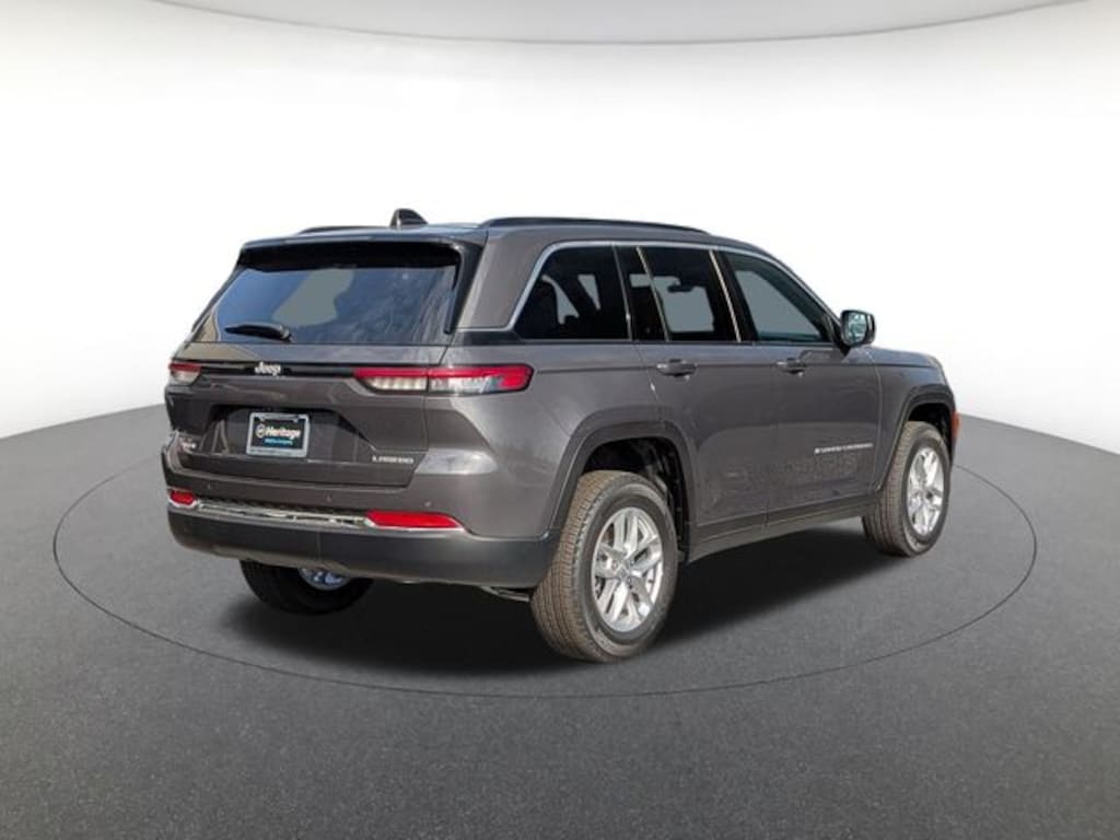 New 2025 Jeep Grand Cherokee Laredo Sport Utility